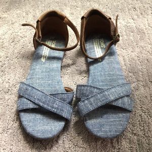 Tom’s Women’s Sandals in Denim and Leather